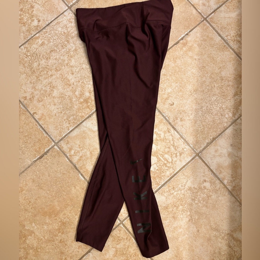 Nike leggings maroon M